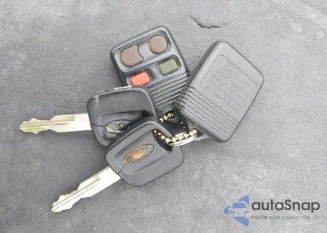 2002 Ford Thunderbird из США, поврежденный, VIN 1FAHP60A02Y127013